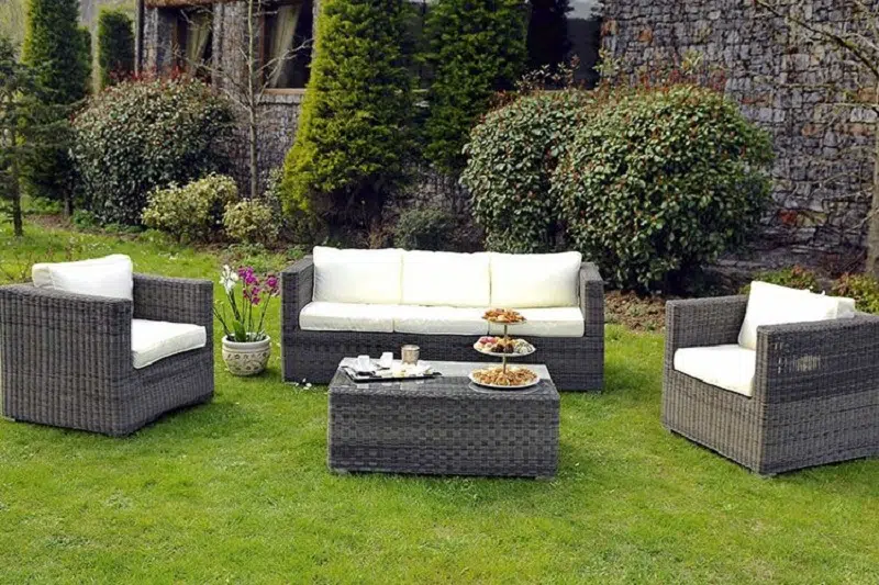 Comment choisir le salon de son jardin