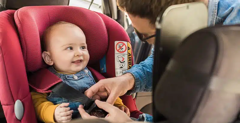 Les bienfaits du cosy pour les bébés et les enfants jusqu'à quel âge