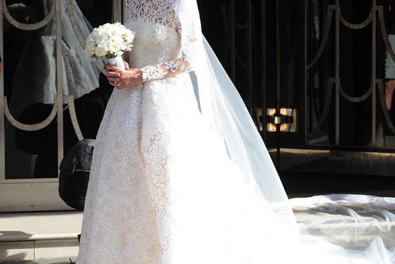 Une robe de mariée splendide