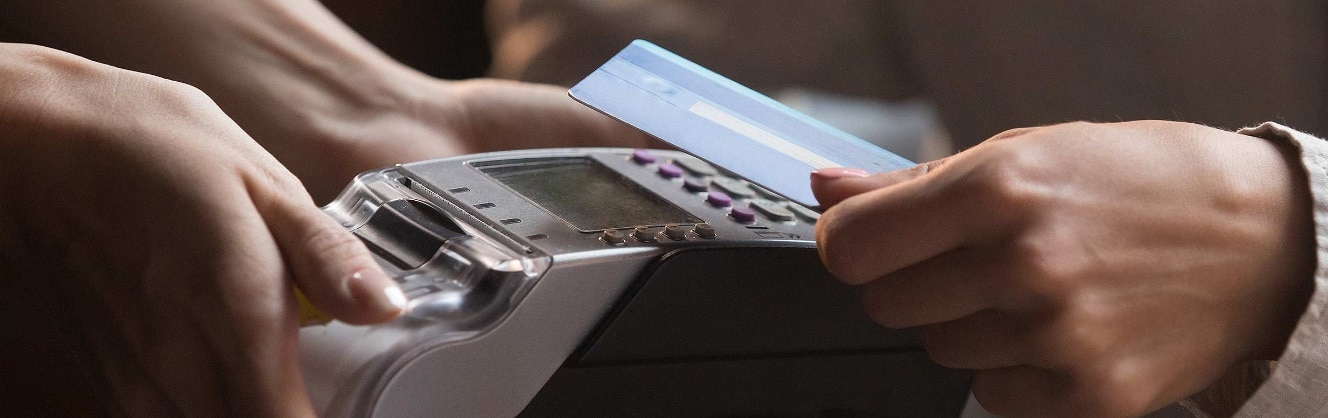 Un paiement par carte sans contact